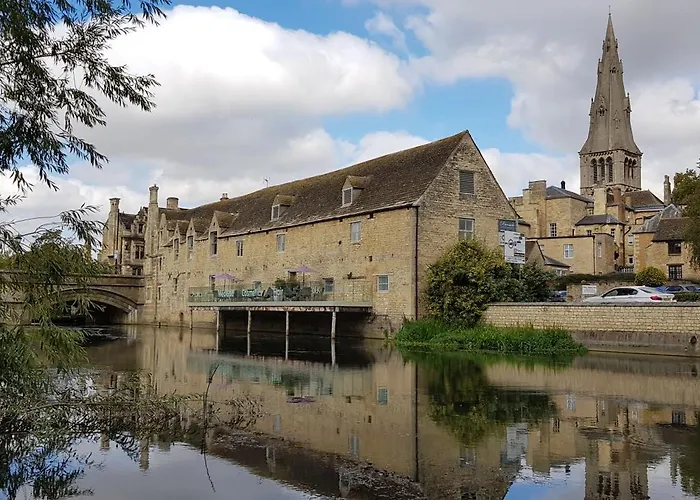 Riverside Stamford Stays